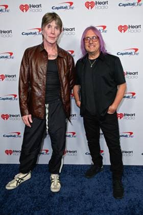 iHeartRadio Music Festival, night 1 Arrivals for the iHeartRadio Music Festival, night 1 at T-Mobile arena. 18 Sep 2026 Pictured: John Rzeznik (L) and Robby Takac of Goo Goo Dolls.  Copyright: xThexMegaxAgencyxMBS MEGAx