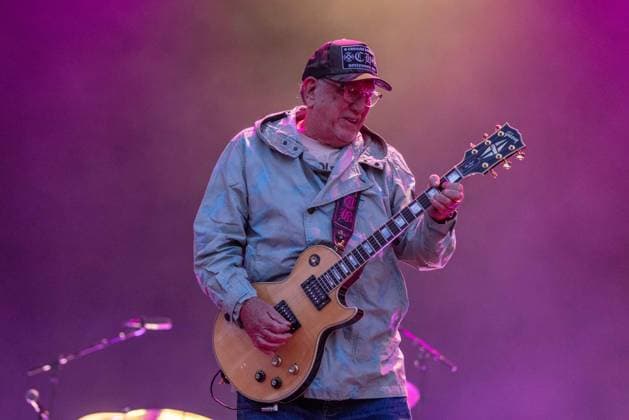 September 18, 2026, Chicago, Illinois, USA: STEVE JONES of English punk rock bad the Sex Pistols during Riot Fest Music Festival in Chicago, Illinois Chicago USA  - ZUMAs135 20260918_zap_s135_164 Copyright: xDanielxDeSloverx