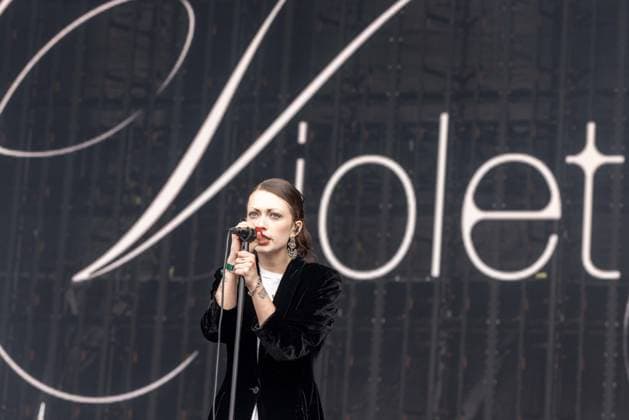 September 18, 2026, Chicago, Illinois, USA: VIOLET GROHL during Riot Fest Music Festival in Chicago, Illinois Chicago USA  - ZUMAs135 20260918_zap_s135_046 Copyright: xDanielxDeSloverx