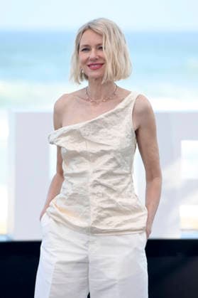 Naomi Watts at the photocall for the movie *The Housewife* at the 74th San Sebastián International Film Festival (Festival Internacional de Cine de San Sebastián) on the Kursaal Terrace in San Sebastián, September 19, 2026 Foto:xC.xNiehausx xFuturexImagex housewife_6916