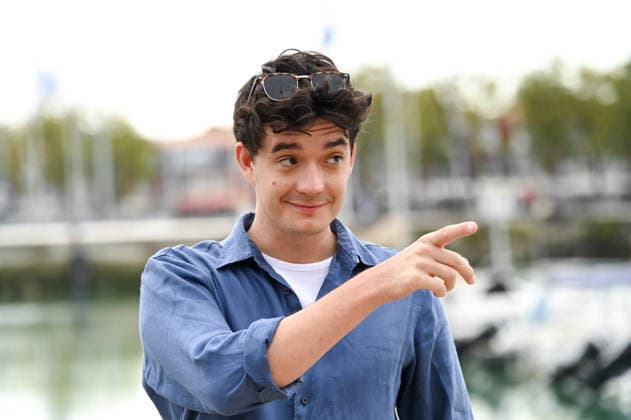 28th La Rochelle TV Fiction Festival 28th edition of the La Rochelle Fiction Festival Photocall for Ici tout commence Simon Dartous 459780 September 19, 2026  Copyright: xBarbaraxNeymanx xStarfacex STAR_459780_053