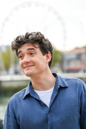 28th La Rochelle TV Fiction Festival 28th edition of the La Rochelle Fiction Festival Photocall for Ici tout commence Simon Dartous 459780 September 19, 2026  Copyright: xBarbaraxNeymanx xStarfacex STAR_459780_077