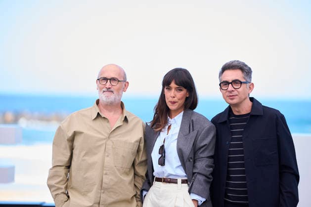 September 19, 2026, Madrid, Madrid, Spain: Belen Cuesta, Javier Camara, Berto Romero attended 5 minutos mas Photocall during 74th San Sebastian International Film Festival at Kursaal Palace on September 19, 2026 in Donostia San Sebastian, Spain Madrid Spain - ZUMAg15_ 20260919_zaf_g15_146 Copyright: xJackxAbuinx