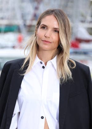 Laurence Arné Photocall for the series *Fertile* at the 28th edition of the La Rochelle TV Fiction Festival on September 19, 2026 Denis Guignebourg Bestimage Photocall for the series *Fertile* at the 28th edition of the La Rochelle TV Fiction Festival on September 19, 2026 La Rochelle, France  Copyright: xDenisxGuignebourgx xBestimagexDenisxGuignebourgx xBestimagex