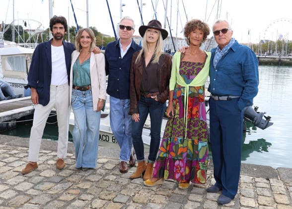 Folco Marchi, Tonya Kinzinger, Yvon Back, Chrystelle Labaude, Nadia Fossier, Frederic Van Den Driessche Photocall for the series *Un si grand soleil* at the 28th edition of the La Rochelle TV Fiction Festival on September 19, 2026, La Rochelle, France  Copyright: xDenisxGuignebourgx xBestimagexDenisxGuignebourgx xBestimagex