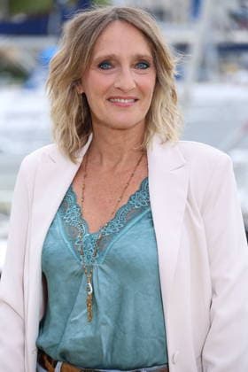 Nadia Fossier Photocall for the series *Un si grand soleil* at the 28th edition of the La Rochelle TV Fiction Festival on September 19, 2026 Denis Guignebourg Bestimage Photocall for the series *Un si grand soleil* at the 28th edition of the La Rochelle TV Fiction Festival on September 19, 2026, La Rochelle, France  Copyright: xDenisxGuignebourgx xBestimagexDenisxGuignebourgx xBestimagex