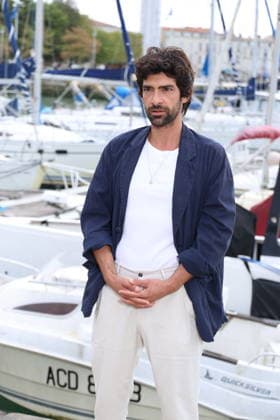 Folco Marchi Photocall for the series *Un si grand soleil* at the 28th edition of the La Rochelle TV Fiction Festival on September 19, 2026 Denis Guignebourg Bestimage Photocall for the series *Un si grand soleil* at the 28th edition of the La Rochelle TV Fiction Festival on September 19, 2026, La Rochelle, France  Copyright: xDenisxGuignebourgx xBestimagexDenisxGuignebourgx xBestimagex