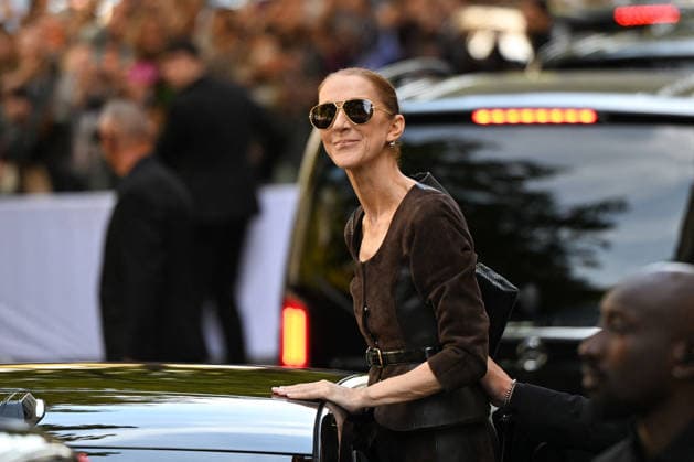 Céline Dion was cheered on by her fans as she left the Royal Monceau hotel in Paris, before heading to the Plenitude Arena in Paris La Défense for her fourth concert date on September 19, 2026. Lionel Urman Bestimage Céline Dion is cheered by fans as she leaves the Royal Monceau Hotel in Paris, before heading to the Plenitude Arena at Paris La Défense for her fourth concert on September 19, 2026, Paris, France  Copyright: xLIONELxURMANxx xBESTIMAGExLIONELxURMANxx xBESTIMAGEx