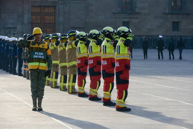 September 19, 2026: TO-45171-MEXICO , September 19, 2026. Mexican President Claudia Sheinbaum during the flag-lowering ceremony& x2014;with the flag flown at half-mast in memory of the victims of the 1985 and 2017 earthquakes& x2014;on the Z& xf3;calo esplanade today in Mexico City. Clasos.com.mx  - ZUMAcs4_ 20260919_faa_cs4_044 Copyright: xJavierxLiraxOterox