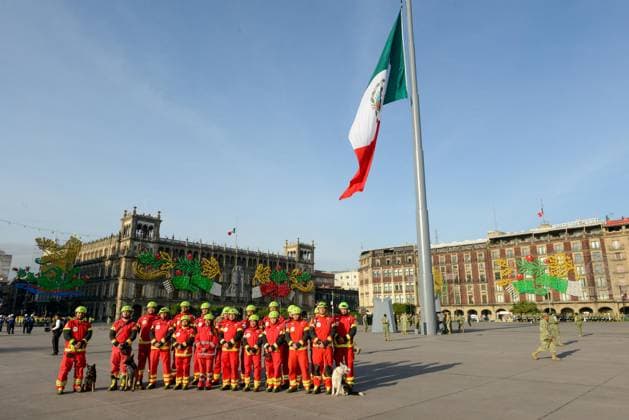 September 19, 2026: TO-45171-MEXICO , September 19, 2026. Mexican President Claudia Sheinbaum during the flag-lowering ceremony& x2014;with the flag flown at half-mast in memory of the victims of the 1985 and 2017 earthquakes& x2014;on the Z& xf3;calo esplanade today in Mexico City. Clasos.com.mx  - ZUMAcs4_ 20260919_faa_cs4_072 Copyright: xJavierxLiraxOterox