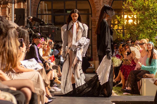 IPA88713886 - MADRID, SPAIN. SEPTEMBER 19, 2026: A model walks the runway showcasing a creation by Cotes Isabel Is My Name Runway Show during Mercedes-Benz Fashion Week Madrid 2026 (MBFWMadrid) on September 18, 2026, in Madrid, Spain.  Copyright: xFrancescoxMilitelloxMirtox xx IPA88713886