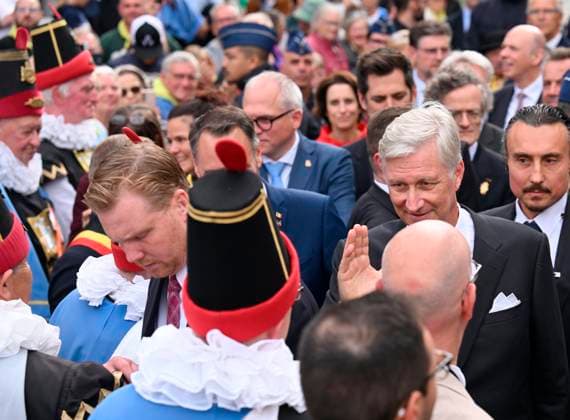 King Philippe is taking part in the Fêtes de Wallonie NAMUR, BELGIUM - SEPTEMBER 19 : King Philippe is taking part in the Fêtes de Wallonie, at which Flanders is, for the first time, the guest of honour (meeting the public, visiting the stalls, watching folk groups and attending the official Fêtes de Wallonie ceremony at the Théâtre Royal in Namur) on September 19, 2026 in Namur, Belgium, 19 09 2026 Namur Belgium  Copyright: xDidierxLebrunx