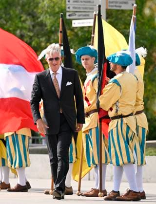 King Philippe is taking part in the Fêtes de Wallonie NAMUR, BELGIUM - SEPTEMBER 19 : King Philippe is taking part in the Fêtes de Wallonie, at which Flanders is, for the first time, the guest of honour (meeting the public, visiting the stalls, watching folk groups and attending the official Fêtes de Wallonie ceremony at the Théâtre Royal in Namur) on September 19, 2026 in Namur, Belgium, 19 09 2026 Namur Belgium  Copyright: xDidierxLebrunx