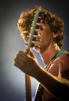 Guitarricadelafuente Concert at the Festival B in Barcelona The artist Guitarricadelafuente during his performance at the Festival B, at the Parc del Fòrum, on September 19, 2026, in Barcelona, Catalonia, Spain. Álvaro Lafuente Calvo, known professionally as Guitarricadelafuente, is a singer-songwriter, guitarist, and actor. This is one of the main performances on the closing day of Festival B, featuring part of the repertoire from his latest album, *Spanish Leather* SEPTEMBER 19, 2026 CATALONIA CONCERT MUSIC GUITARRICA ÁLVARO LAFUENTE CALVO MUSICIAN SINGER-SONGWRITER ACTOR CULTURE Kike Rincó Barcelona Catalonia Barcelona Catalonia Spain Copyright: xKikexRinconx 7787091