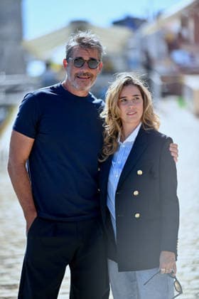 La Rochelle La Terre Et Le Sang Photocall FC Thierry Neuvic and Vahina Giocante attend the La Terre Et Le Sang Photocall at the 28th La Rochelle Fiction Festival on September 19, 2026 in La Rochelle, France. Photo by Franck Castel ABACAPRESS.COM La Rochelle  Copyright: xCastelxFranck ABACAx