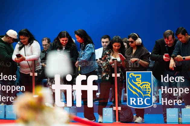 September 19, 2026, Toronto, On, Canada: People wait for the red carpet for Run Terry Run at the Toronto International Film Festival in Toronto, on Saturday, Sept. 19, 2026. Toronto Canada  - ZUMAc35_ 20260919_zaf_c35_071 Copyright: xLauraxProctorx