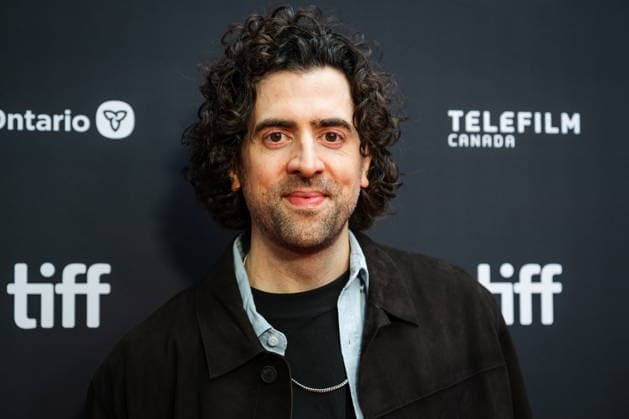 September 19, 2026, Toronto, On, Canada: Sean Menard is pictured on the red carpet for Run Terry Run at the Toronto International Film Festival in Toronto, on Saturday, Sept. 19, 2026. Toronto Canada  - ZUMAc35_ 20260919_zaf_c35_093 Copyright: xLauraxProctorx