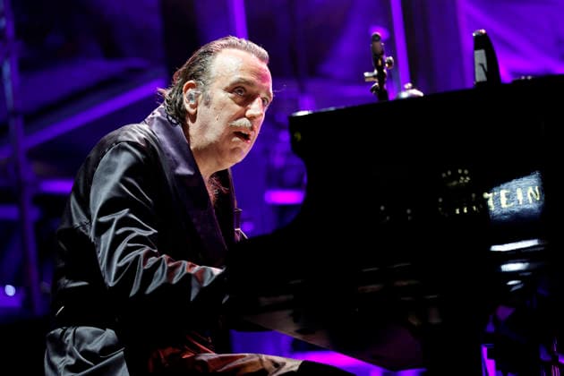 Musician Chilly Gonzales at his concert as part of the celebrations marking the reopening of the Cologne Opera. At up to 1.5 billion euros, the opera house’s construction and renovation costs represent one of the biggest municipal construction disasters in German history. Cologne, September 19, 2026, North Rhine-Westphalia, Germany Copyright: xChristophxHardtx