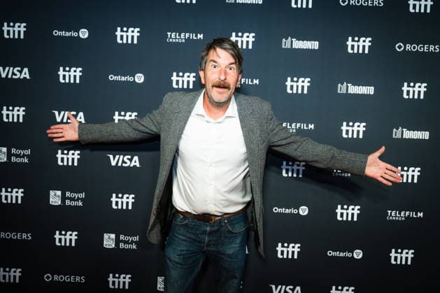 September 19, 2026, Toronto, On, Canada: Joe Cobden is pictured on the red carpet for Villeneuve: The Rise of a Legend at the Toronto International Film Festival in Toronto, on Saturday, Sept. 19, 2026. Toronto Canada  - ZUMAc35_ 20260919_zaf_c35_169 Copyright: xLauraxProctorx