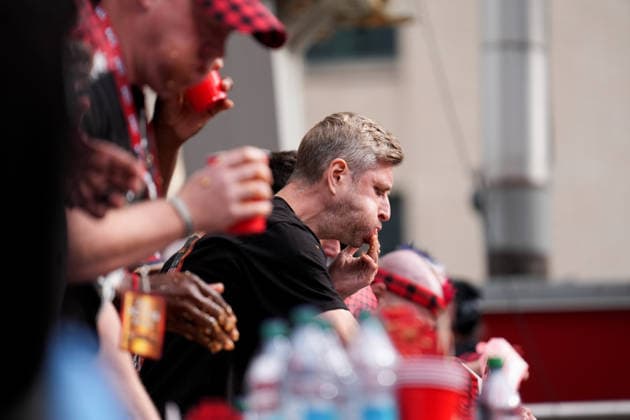 World Poutine Eating Championship in Toronto TORONTO, CANADA - SEPTEMBER 19 : Contestants compete in 2026 World Poutine Eating Championship at Sankofa Square in Toronto, Ontario, Canada on September 19, 2026. Joey Chesnut from the United States won the contest after eating 21.25lbs of poutine in 10 minutes. Mert Alper Dervis Anadolu Ontario Canada. Editorial use only. Please get in touch for any other usage.  Copyright: x2026xAnadoluxMertxAlperxDervisx