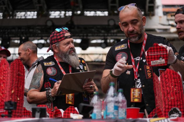 World Poutine Eating Championship in Toronto TORONTO, CANADA - SEPTEMBER 19 : Competition judges check the empty boxes after the 2026 World Poutine Eating Championship at Sankofa Square in Toronto, Ontario, Canada on September 19, 2026. Joey Chesnut from the United States won the contest after eating 21.25lbs of poutine in 10 minutes. Mert Alper Dervis Anadolu Ontario Canada. Editorial use only. Please get in touch for any other usage.  Copyright: x2026xAnadoluxMertxAlperxDervisx