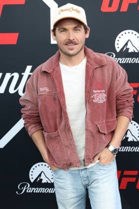 Los Angeles CA Sept 19 : Kevin Zegers at The UFC 331 Van vs Pantoja 2 Event on September 19, 2026 Credit: USA  - ZUMAa123 20260919_zaa_a123_004 Copyright: xAdMediax