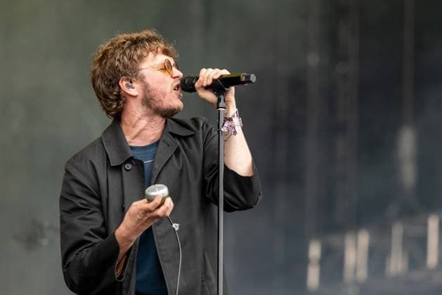September 19, 2026, Chicago, Illinois, USA: JAMES SMITH of English post-punk band Yard Act during Riot Fest Music Festival in Chicago, Illinois Chicago USA  - ZUMAs135 20260919_zap_s135_015 Copyright: xDanielxDeSloverx