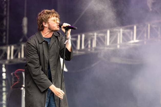 September 19, 2026, Chicago, Illinois, USA: JAMES SMITH of English post-punk band Yard Act during Riot Fest Music Festival in Chicago, Illinois Chicago USA  - ZUMAs135 20260919_zap_s135_022 Copyright: xDanielxDeSloverx