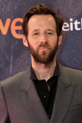 74th San Sebastian Film Festival Red Carpet on September 19 74th SSIFF 74th SAN SEBASTIAN International Film Festival LES MISERABLES Red Carpet Benjamin Lavernhe waits for the screening of *Les Misérables* Photos by Thomas Bohlen Starface 459783 2026 09 19 San Sebastián, Spain  Copyright: xThomasxBohlenx STAR_459783_066