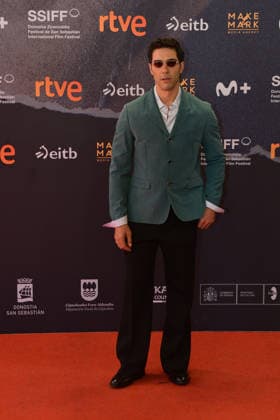 74th San Sebastian Film Festival Red Carpet, September 19 74th SSIFF 74th SAN SEBASTIAN International Film Festival LES MISERABLES Red Carpet Tahar Rahim awaits the screening of *Les Misérables* Photos by Thomas Bohlen Starface 459783 2026 09 19 San Sebastián, Spain  Copyright: xThomasxBohlenx STAR_459783_075