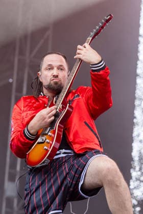 September 19, 2026, Chicago, Illinois, USA: LEO MINTEK of Gogol Bordello during Riot Fest Music Festival in Chicago, Illinois Chicago USA  - ZUMAs135 20260919_zap_s135_122 Copyright: xDanielxDeSloverx