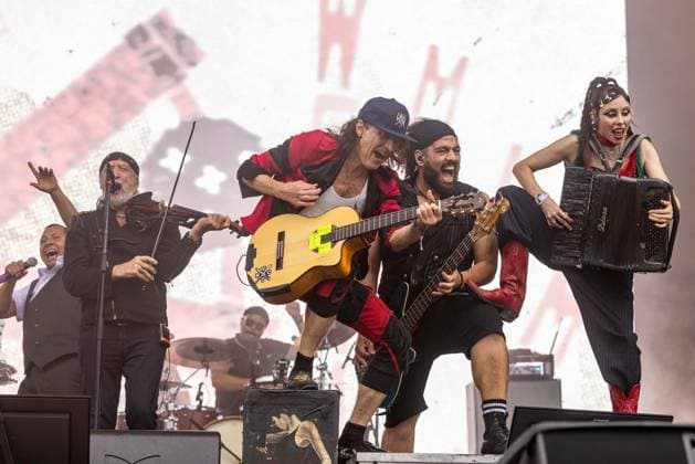 September 19, 2026, Chicago, Illinois, USA: PEDRO ERAZO, SERGEY RYABTSEV, KOREY KINGSTON, EUGENE HUTZ, GIL ALEXANDRE and ERICA MANCINI of Gogol Bordello during Riot Fest Music Festival in Chicago, Illinois Chicago USA  - ZUMAs135 20260919_zap_s135_140 Copyright: xDanielxDeSloverx