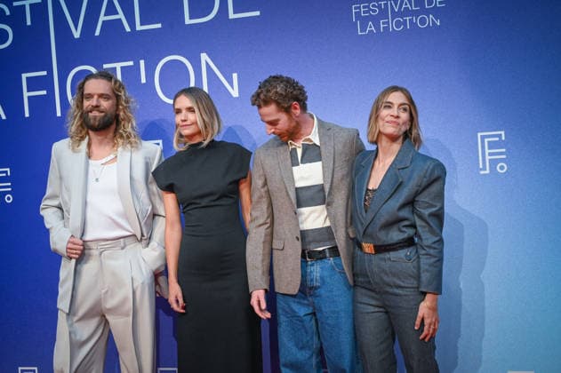 La Rochelle TV Fiction Festival 2026 Red Carpet on September 19, 28th La Rochelle TV Fiction Festival 28th edition of the La Rochelle TV Fiction Festival Closing photocall Laurence Arné, Pablo Pauly, Anaïs Fabre, Cédric Le Gallo 459787 September 19, 2026 France  Copyright: xBarbaraxNeymanx xStarfacex STAR_459787_054
