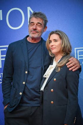 La Rochelle TV Fiction Festival 2026 Red Carpet on September 19, 28th La Rochelle TV Fiction Festival 28th edition of the La Rochelle TV Fiction Festival Closing photocall Thierry Neuvic, Vahina Giocante 459787 September 19, 2026 France  Copyright: xBarbaraxNeymanx xStarfacex STAR_459787_116