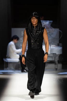 Hu Bing Selects: Urban Grace Spring Summer 2027 at London Fashion Week LONDON, ENGLAND - SEPTEMBER 19: A model walks the runway at the Hu Bing Selects: Urban Grace show during London Fashion Week 2026 on September 19, 2026 in London, England., Credit:Pupat Chenaksara Avalon UK, London  Copyright: xPupatxChenaksarax xAvalonx 1136495658