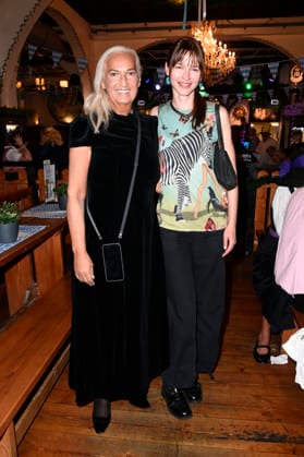 Michaela Mumm von Oldenburg and Mona Lüders at the Oktoberfest 2026 keg-tapping ceremony at Hofbräu Berlin, Berlin, September 19, 2026 Foto:xN.xKubelkax xFuturexImagex fassanstich_berlin_6901