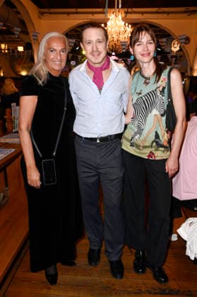 Michaela Mumm von Oldenburg, Timo Jacobs, and Mona Lüders at the Wiesn Anstich ceremony for Oktoberfest 2026 at Hofbräu Berlin, Berlin, September 19, 2026 Foto:xN.xKubelkax xFuturexImagex fassanstich_berlin_6903