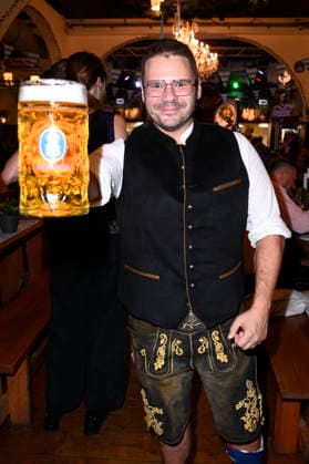 Thomas Drechsel at the Oktoberfest 2026 keg-tapping ceremony at Hofbräu Berlin, Berlin, September 19, 2026 Foto:xN.xKubelkax xFuturexImagex fassanstich_berlin_6906