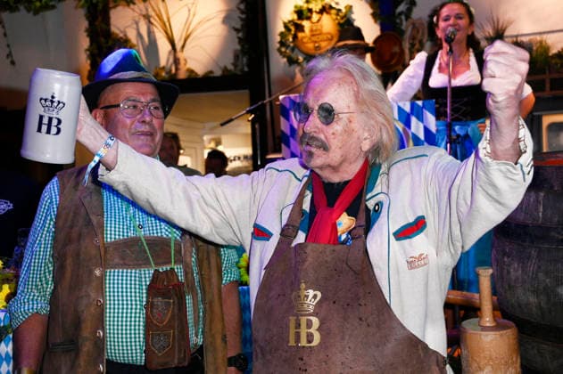 Frank Zander at the Oktoberfest 2026 tapping ceremony at Hofbräu Berlin, Berlin, September 19, 2026 Foto:xN.xKubelkax xFuturexImagex fassanstich_berlin_6940