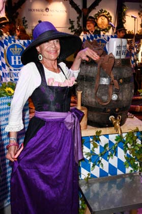 Barbara Engel at the Oktoberfest 2026 keg-tapping ceremony at Hofbräu Berlin, Berlin, September 19, 2026 Foto:xN.xKubelkax xFuturexImagex fassanstich_berlin_6944