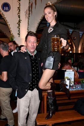 Peter Wolf with his wife Melanie Wolf at the Oktoberfest 2026 keg-tapping ceremony at Hofbräu Berlin, Berlin, September 19, 2026 Foto:xN.xKubelkax xFuturexImagex fassanstich_berlin_6951