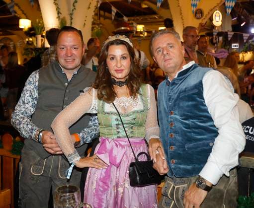 Guest Danijela Ramcilovic of METEOR Bau and Senad Ramcilovic tap the second keg at the keg-tapping ceremony with Frank Zander at the Oktoberfest at the Hofbräuhaus Berlin