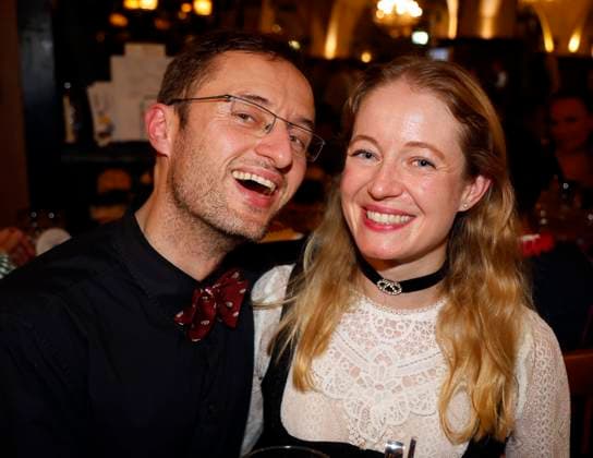 Florian Löhlein, accompanied by O™, taps the second keg alongside Frank Zander at the Oktoberfest at the Hofbräuhaus Berlin