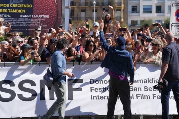 Brad Pitt Arrives in San Sebastián to Participate in the Film Festival Actor Brad Pitt arrives at the Hotel María Cristina to participate in the San Sebastián Film Festival on September 20, 2026, in San Sebastián, Guipúzcoa, Basque Country, Spain. Pitt returns to the festival to present, out of competition, *Heart of the Beast*, directed by David Ayer, an adventure thriller in which he plays a retired Special Forces officer stranded in Alaska with his former combat dog. SEPTEMBER 20, 2026 San Sebastián, Guipúzcoa, Basque Country, Spain Copyright: xUnanuex 7787834