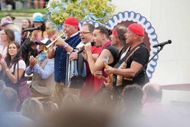 ZDF Fernsehgarten 2026: The band Münchner Zwietracht performs at the ZDF Fernsehgarten with an Oktoberfest theme on September 20, 2026, in Mainz, Rhineland-Palatinate