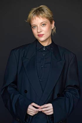 Jella Haase from the Krux Cast during an exclusive photo shoot at the 74th San Sebastián International Film Festival (Festival Internacional de Cine de San Sebastián) at the Hotel Maria Cristina in San Sebastián, September 20, 2026 Foto:xC.xNiehausx xFuturexImagex krux_6943