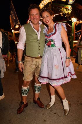 Andreas Meister and Lola Paltinger at the Wiesn Almauftrieb during Oktoberfest on September 20, 2026, in Munich Andreas Meister and Lola Paltinger during the 2026 Oktoberfest in front of the Almauftrieb at Theresienwiese on September 20, 2026 in Munich, Germany Oktoberfest Almauftrieb in Munich