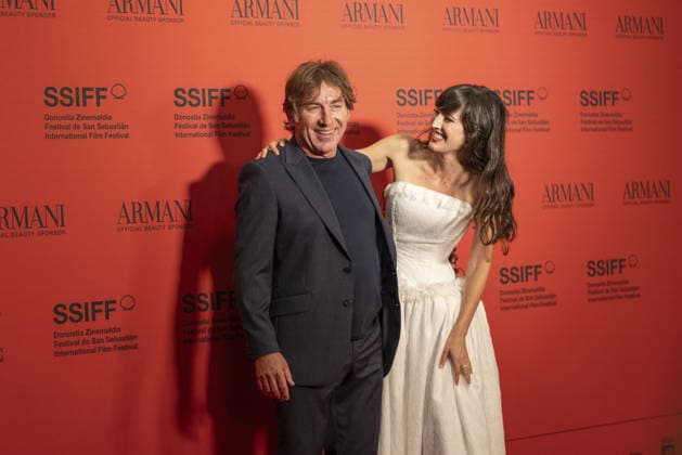 Premiere of the film La bola negra at the 74th San Sebastian International Film Festival SAN SEBASTIAN, SPAIN - SEPTEMBER 20: Spanish actor Antonio de la Torre and Spanish actress Natalia de Molina pose on the red carpet for the presentation of the Spanish film La bola negra, a contender for the Best International Feature Film category at the Oscars, during the 74th San Sebastian International Film Festival in San Sebastian, Spain, on September 20, 2026. Javi Julio Anadolu San Sebastian Spain. Editorial use only. Please get in touch for any other usage.  Copyright: x2026xAnadoluxJavixJuliox
