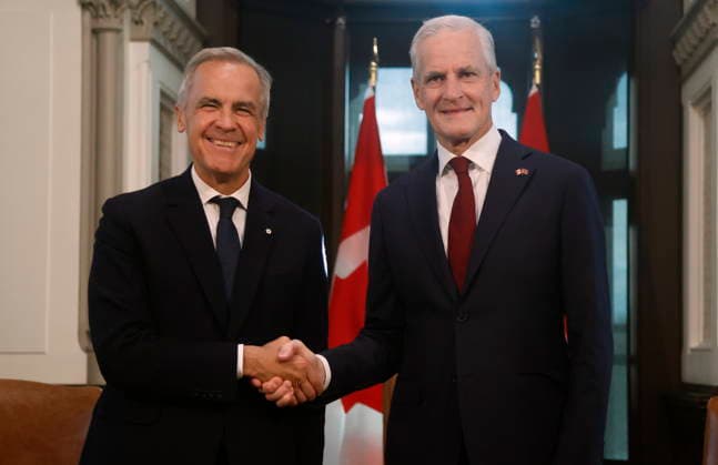 September 20, 2026, Ottawa, On, CANADA: Prime Minister Mark Carney, left, shakes hands with Prime Minister of Norway Jonas Gahr Store before a meeting on Parliament Hill in Ottawa on Sunday, Sept. 20, 2026. Ottawa CANADA  - ZUMAc35_ 20260920_zaf_c35_234 Copyright: xPatrickxDoylex