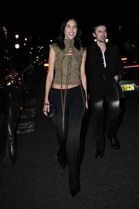 Alexa Chung at the Alexander McQueen Spring Summer 2027 fashion show during London Fashion Week (LFW) on September 20, 2026. Gedeon Taieb, Bestimage. Alexa Chung at the Alexander McQueen Spring Summer 2027 fashion show during London Fashion Week (LFW) on September 20, 2026 London, United Kingdom  Copyright: xGedeonxTaiebx xBestimagexGedeonxTaiebx xBestimagex